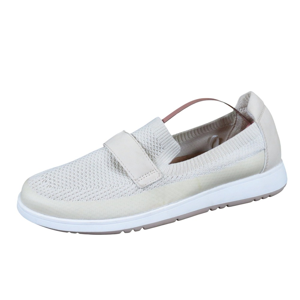 Time and Tru Comfort Knit Women Loafers Size‎ 9 Walking Cream Textile Slip On